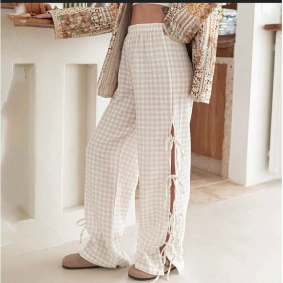 None and/or Unknown Pants - Gingham beige bow pants size M